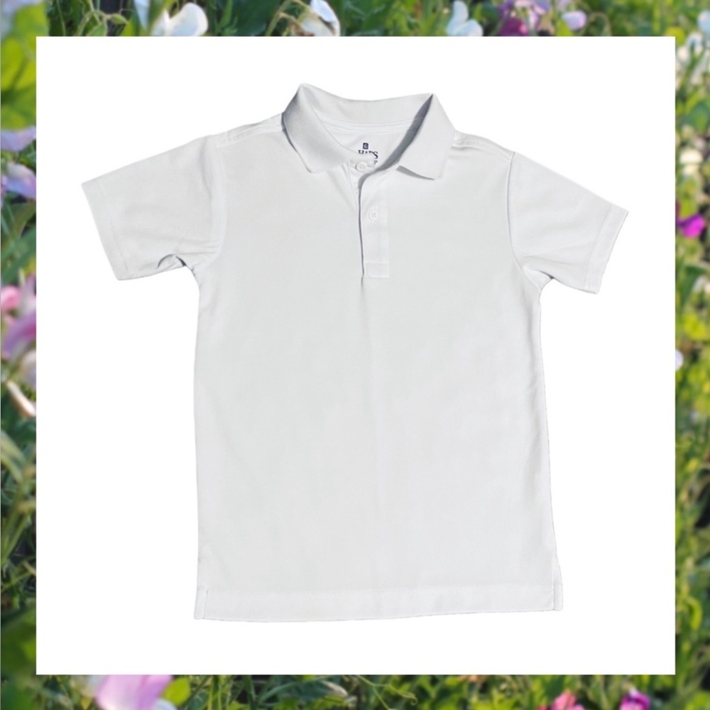 CHAPS Boy's White Polo Shirt. Size S 8.